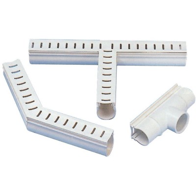 Odvodňovací žlábek s mřížkou (rohový kus 135°)